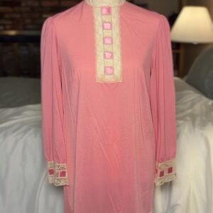 RARE VINTAGE VANITY FAIR Pink Lace Trim Babydoll Nightgown S